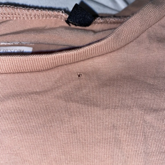 Cropped Alphalete tshirt - Picture 2 of 3